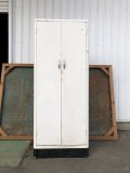 Vintage USA Industrial Steel Locker Cabinet (M496)