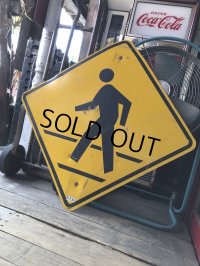 Vintage Road Sign Crosswalk (M536)