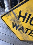 画像2: Vintage Traffic Road Sign High Water (M538) (2)