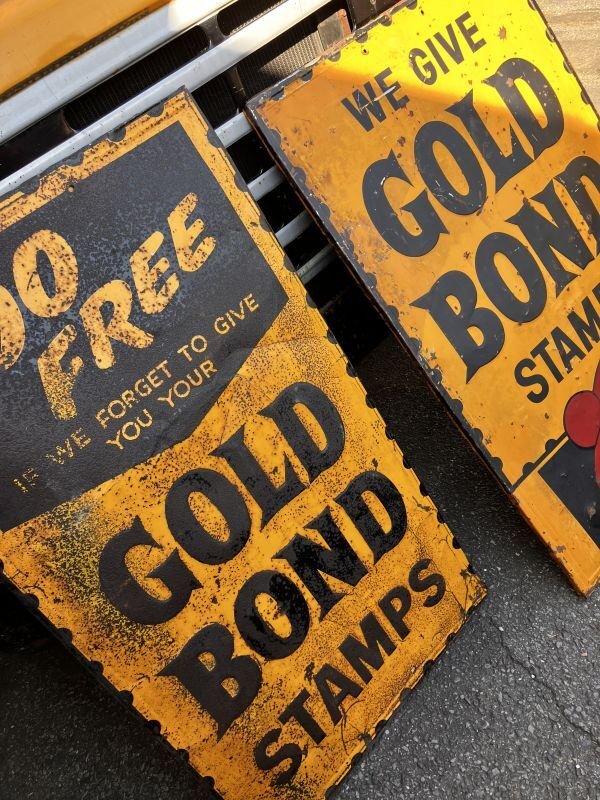 画像2: 【店舗引き取り限定】 Vintage GOLD BOND STAMPS Advertising Large Metal Store Display Sign SET (M547)
