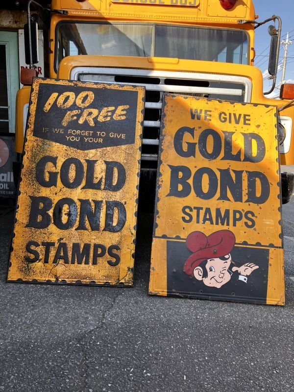 画像1: 【店舗引き取り限定】 Vintage GOLD BOND STAMPS Advertising Large Metal Store Display Sign SET (M547)