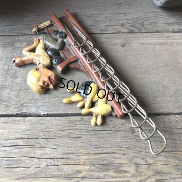 画像11: 50s Vintage Bowling Tie Belt Holder Wall Rack (M591)