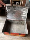 画像8: Antique Advertising HOUDE'S Co. NO.1 Cut Plug Tobacco Trunk Tin Box (M601)