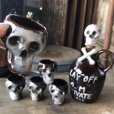 画像25: 50s Vintage SKULL " LAY OFF " Poison Decanter Bottle w/Shot Glass (B618)