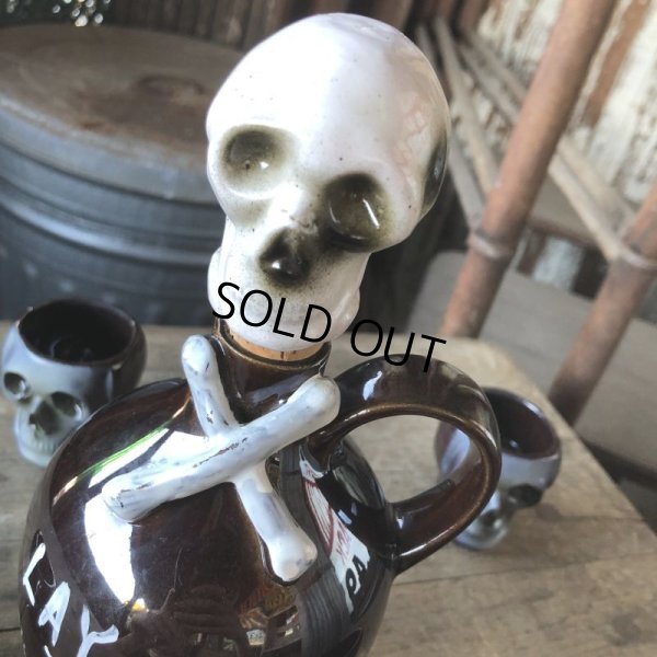 画像5: 50s Vintage SKULL " LAY OFF " Poison Decanter Bottle w/Shot Glass (B619)