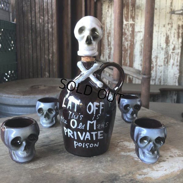 画像30: 50s Vintage SKULL " LAY OFF " Poison Decanter Bottle w/Shot Glass (B619)