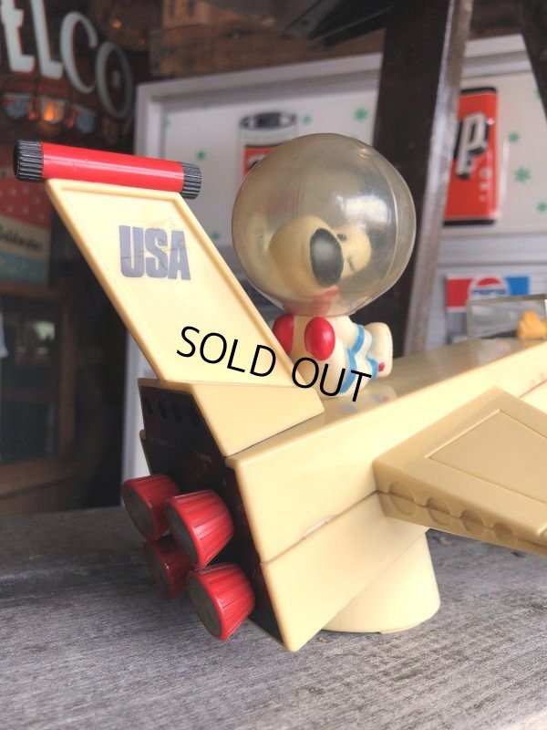 画像6: 70s Vintage Mattel Snoopy Spaceship AM Radio (M636)