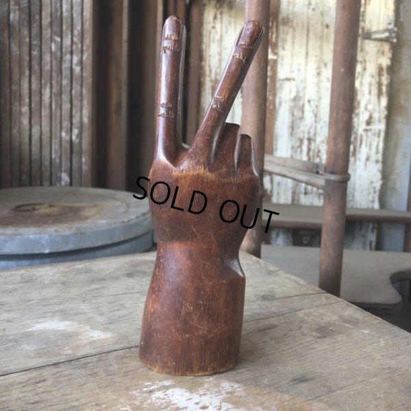 画像3: 70s Vintage Wooden Hand Peace Sign Ornament (M646)