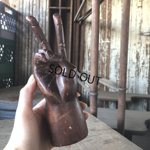 画像9: 70s Vintage Wooden Hand Peace Sign Ornament (M646)
