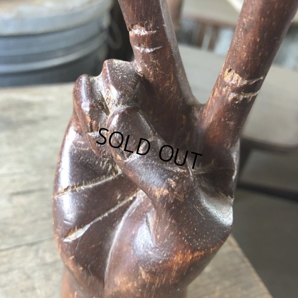 画像7: 70s Vintage Wooden Hand Peace Sign Ornament (M646)