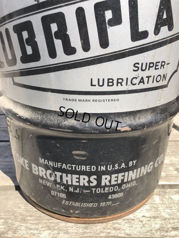 画像8: Vintage Fiske Brothers Refining Co. LUBRIPLATE 16 Gal Drum Barrel Oil Can B (M699)