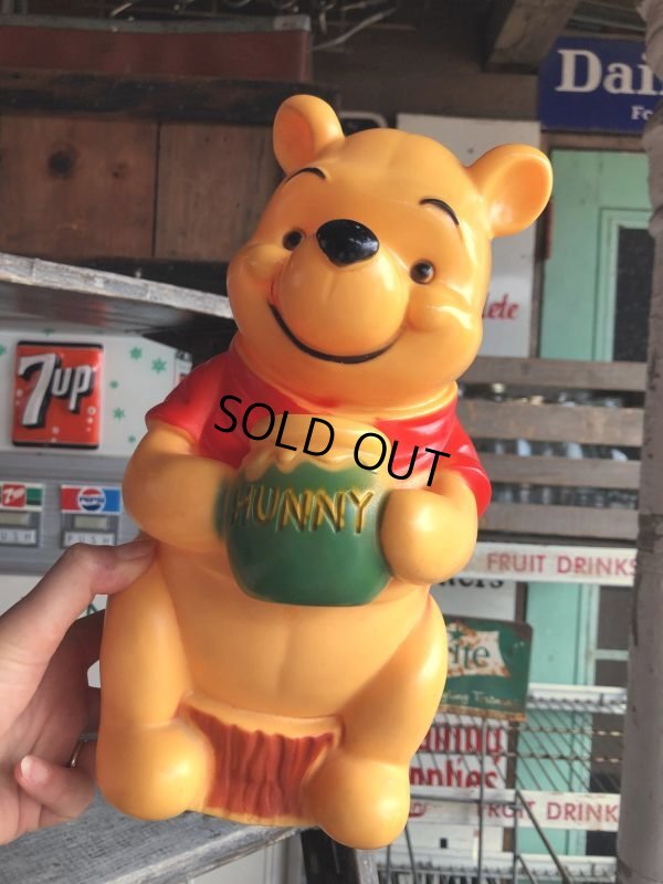 画像8: 70s Vintage Disney  Winnie the Pooh Plastic Coin Bank Doll (M873)