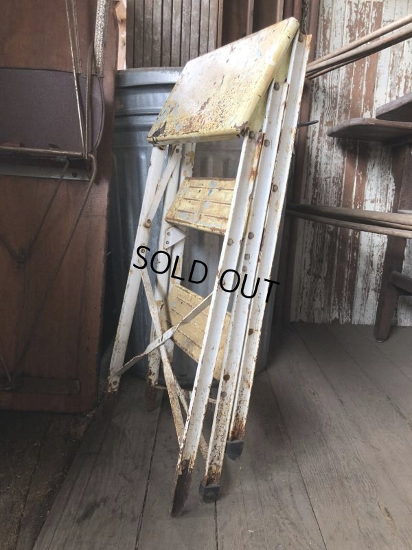 画像13: Vintage Industrial Metal Folding Ladder Step Stool (M861)