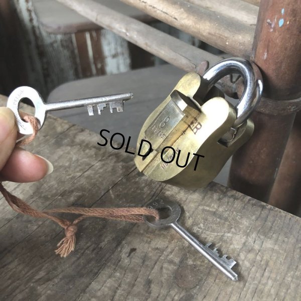 画像3: Antique Brass Handcrafted Solid THUNDER Brand 8 Levers Padlock (B873)