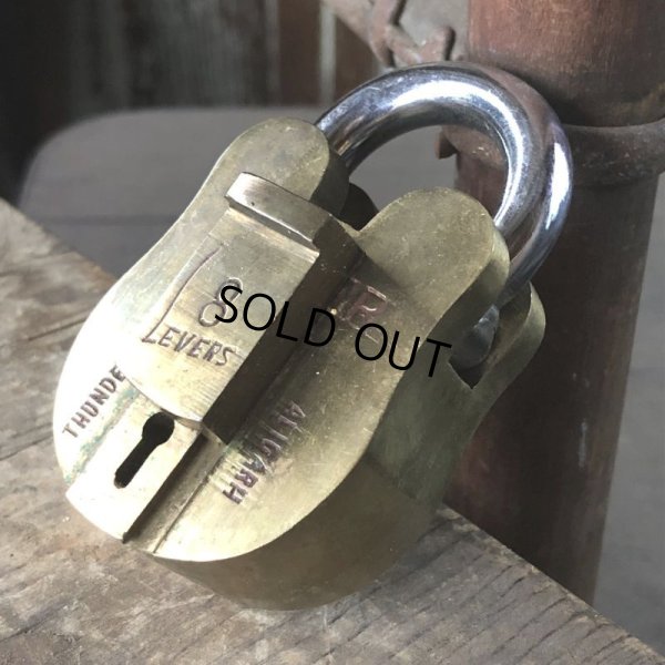 画像10: Antique Brass Handcrafted Solid THUNDER Brand 8 Levers Padlock (B873)