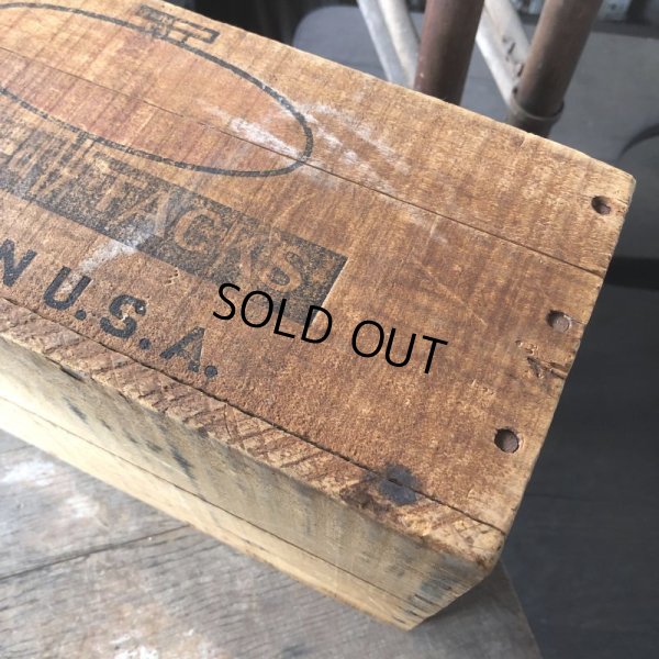 画像9: Vintage Wood Box Cross Sterilized Tacks (M876)