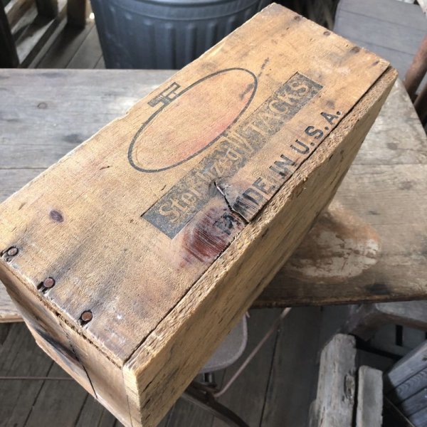 画像7: Vintage Wood Box Cross Sterilized Tack (M882)