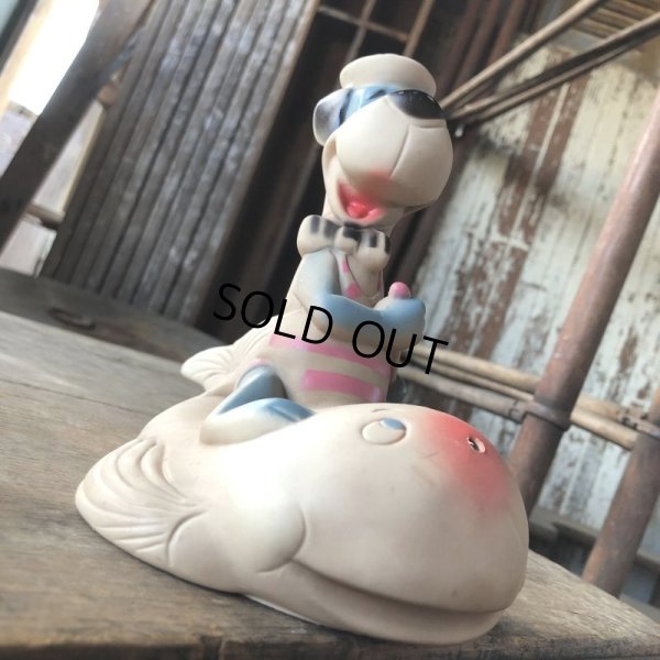 画像6: 60s DELL HANNA- BARBERA Huckleberry Hound on Whale Rubber Squeaky Toy (M895)