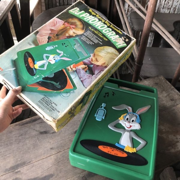 画像20: 70s Vintage Looney Tunes Bugs Bunny Janex D.J. Phonograph JUNK (M896)