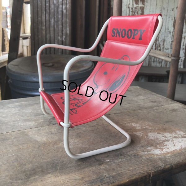 画像2: 70s Vintage Snoopy Sling Lounge Lawn Doll Chair Red (M898)