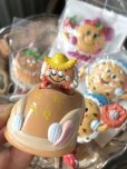 画像1: Vintage IHOP Pancake Kids Meal Toy Harvest Harvey (B949) (1)