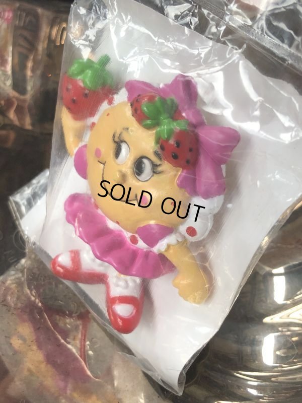 画像4: Vintage IHOP Pancake Kids Meal Toy Susie Strawberry PVC MIP (M971)