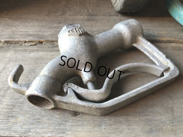 画像9: Vintage Service Station Gas Pump Handle Nozzle (R058) 