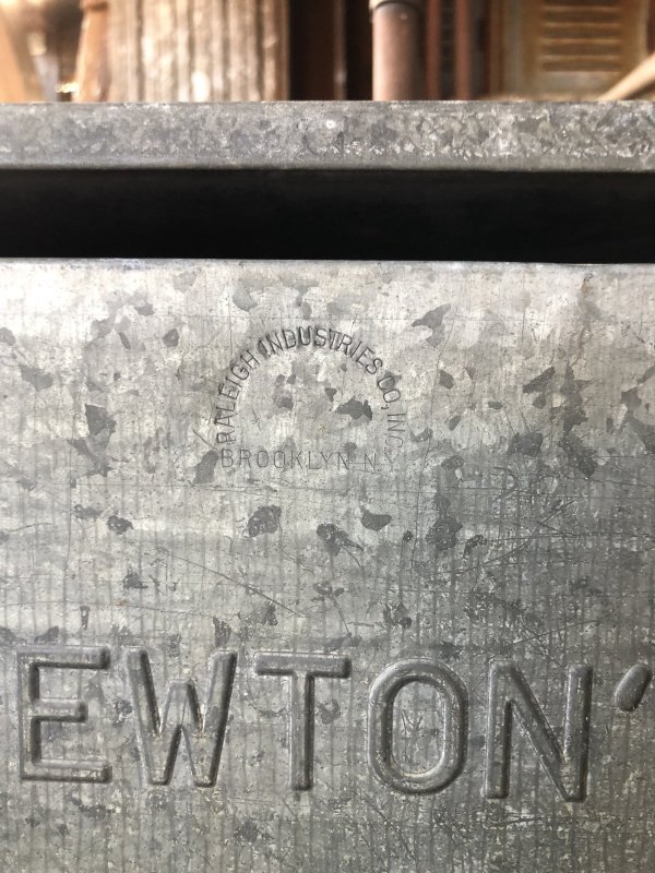 画像7: Vintage Galvanized Metal Dairy Milk Box NEWTON'S (R188) 