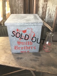 Vintage Galvanized Metal Dairy Milk Box Smith Brothers (R186) 