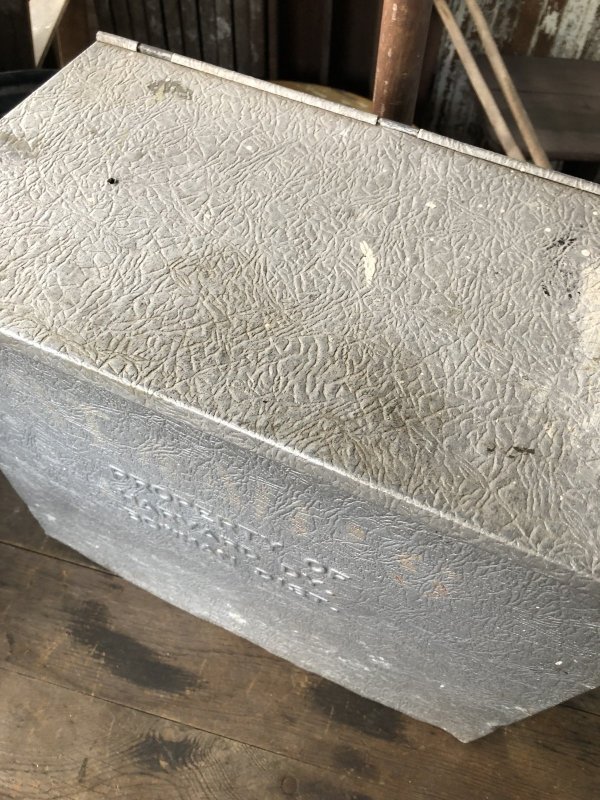 画像8: Vintage Galvanized Metal Dairy Milk Box (R185)