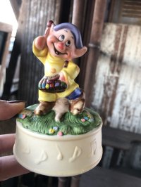 80s Vintage Ceramic Figurine Disney Music Box Dopey (R199)
