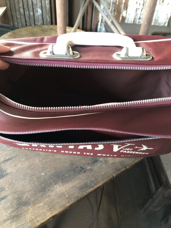 画像10: 60s Vintage Qantas V-Jet Passenger Airline Bag (R206)