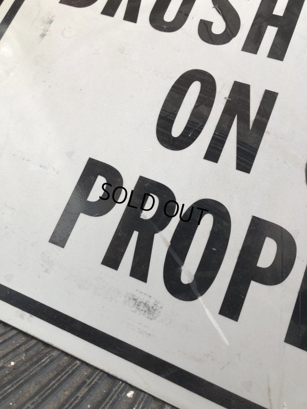 画像4: Vintage Road Street Sign NO BRUSH CUTTING ON CITY PROPERTY (R262)