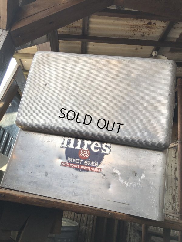 画像25: 60s Vintage Advertising Hires Root Beer Aluminium Color Box (R294)