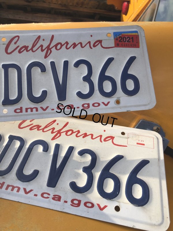 画像2: Original USA California License Plate 8DCV366 SET (R309)