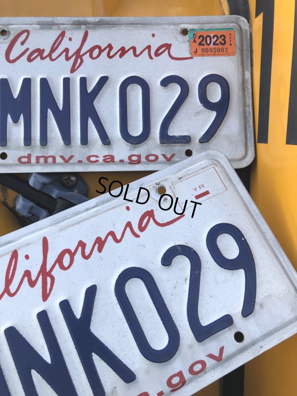 画像2: Original USA California License Plate 8MNK029 SET (R314)