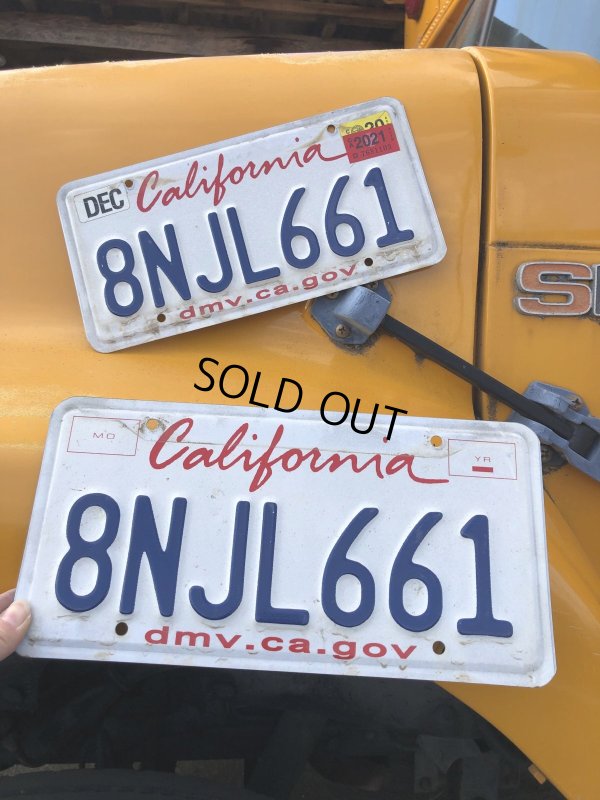 画像1: Original USA California License Plate 8NJL661 SET (R311)