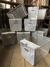 Vintage USA Industrial Metal Wire # Locker Basket GB-538 (R332)