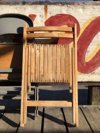 Vintage USA  Wood Folding Chair (B383)