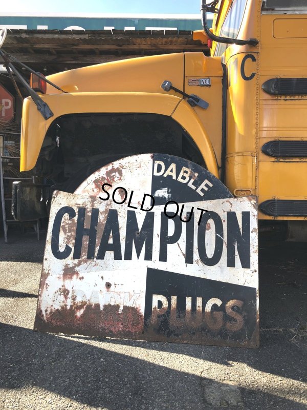 画像16: 【店舗引き取り限定】 Vintage CHAMPION SPARK PLUG SERVICE GAS STATION Sign Bullet Holes Huge ! (R403) 