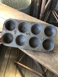 Vintage USA EKCO Metal Kitchenware Cupcake Muffin Tin Pan (R411) 
