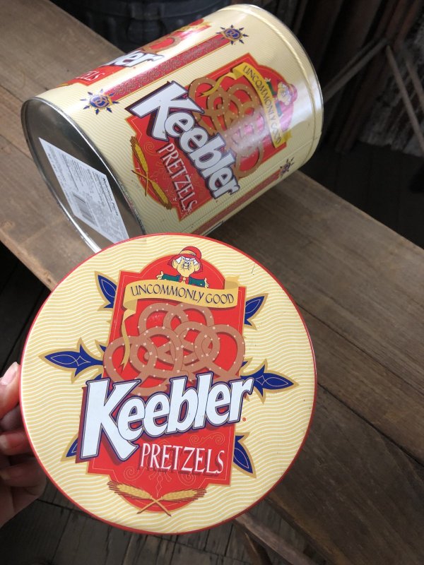 画像8: Advertising Tin Can Keebler Pretzels (R425)