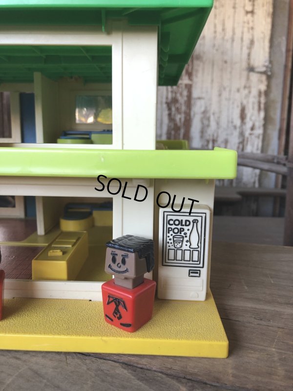 画像18: 70s Vintage Playskool The Familiar Places Holiday Inn Playset (R440)