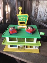 70s Vintage Playskool The Familiar Places Holiday Inn Playset (R440)