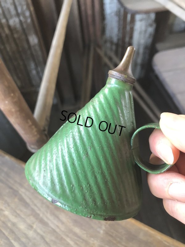 画像2: Antique England Kaye's Handy Thumb Oiler Can (R452)