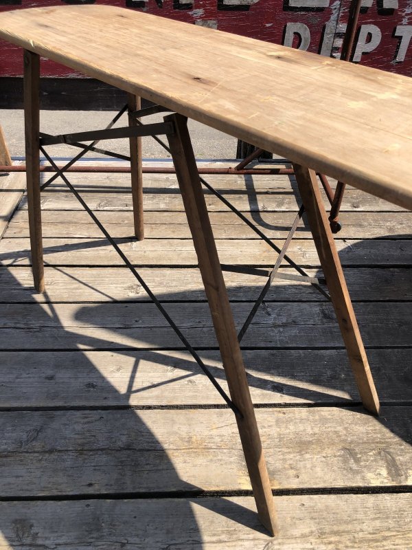 画像10: Vintage American Primitive Wooden Ironing Board Table (B457)