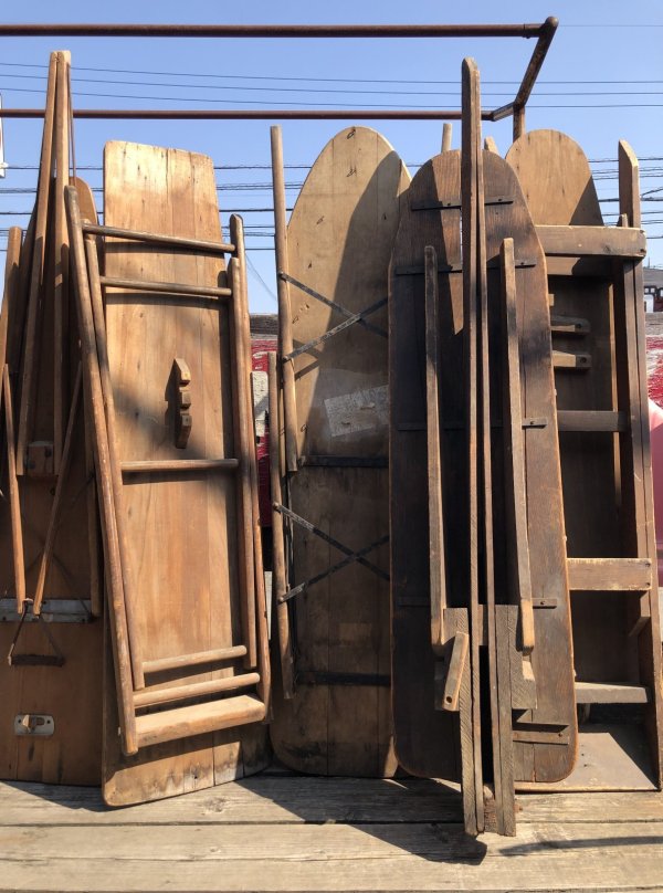 画像21: Vintage American Primitive Wooden Ironing Board Table (B458)