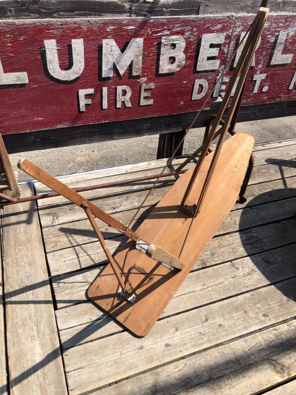 画像16: Vintage American Primitive Wooden Ironing Board Table (B458)