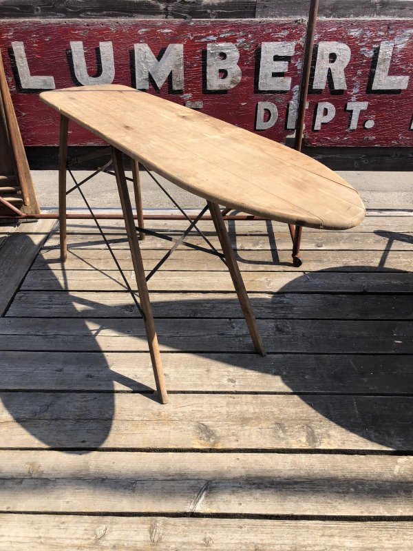 画像17: Vintage American Primitive Wooden Ironing Board Table (B457)