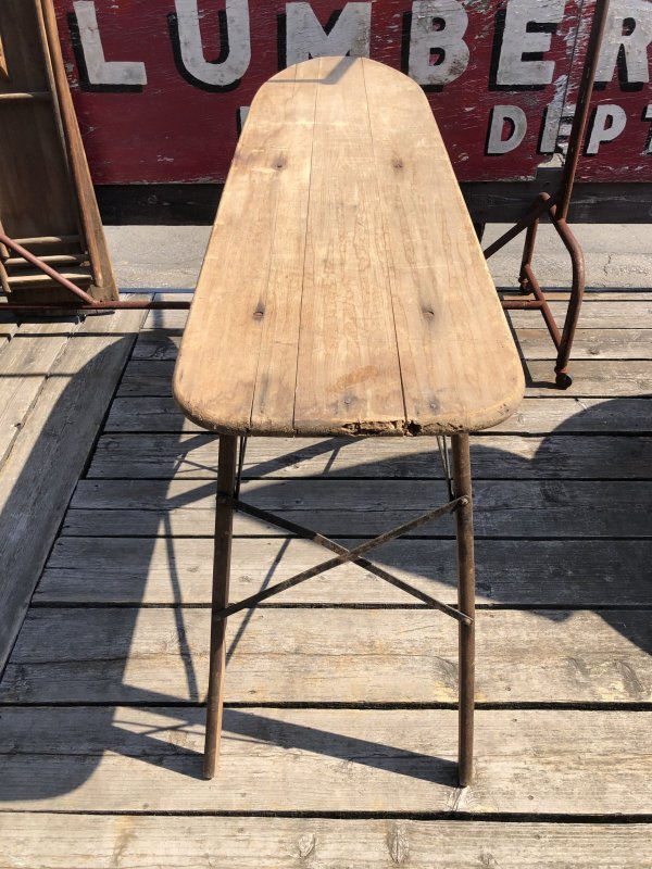 画像5: Vintage American Primitive Wooden Ironing Board Table (B457)